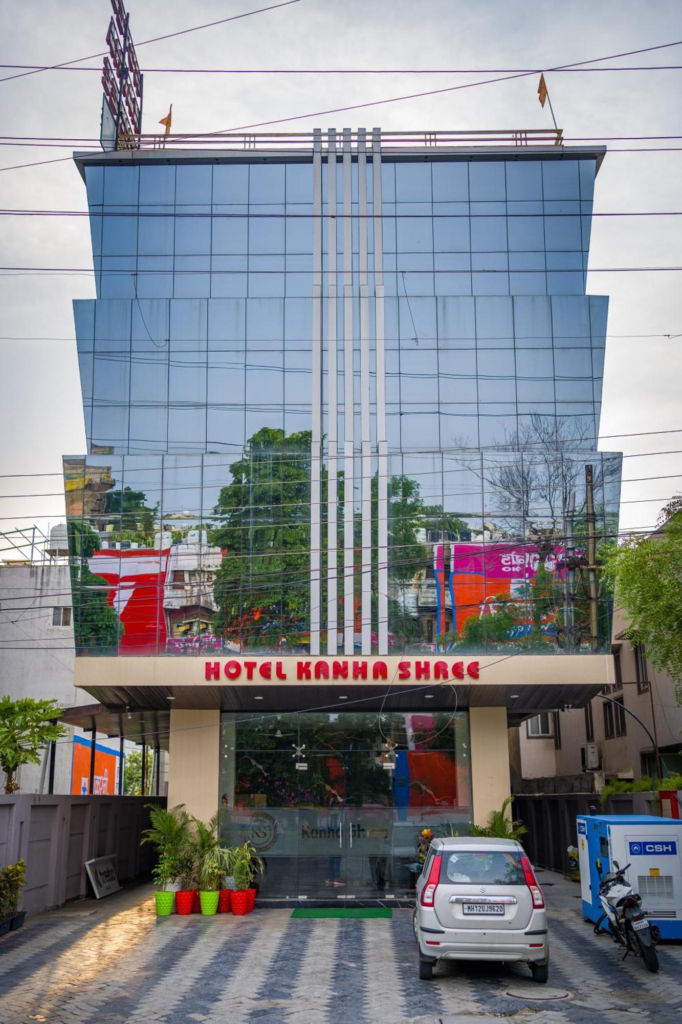 Hotel Kanha Shree By Cosmos Green Індаур Екстер'єр фото